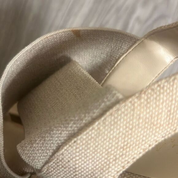 ✨Lauren Ralph Lauren Women s Erica Wedge Tan Sz 8.5 Sandals✨ - Picture 9 of 10